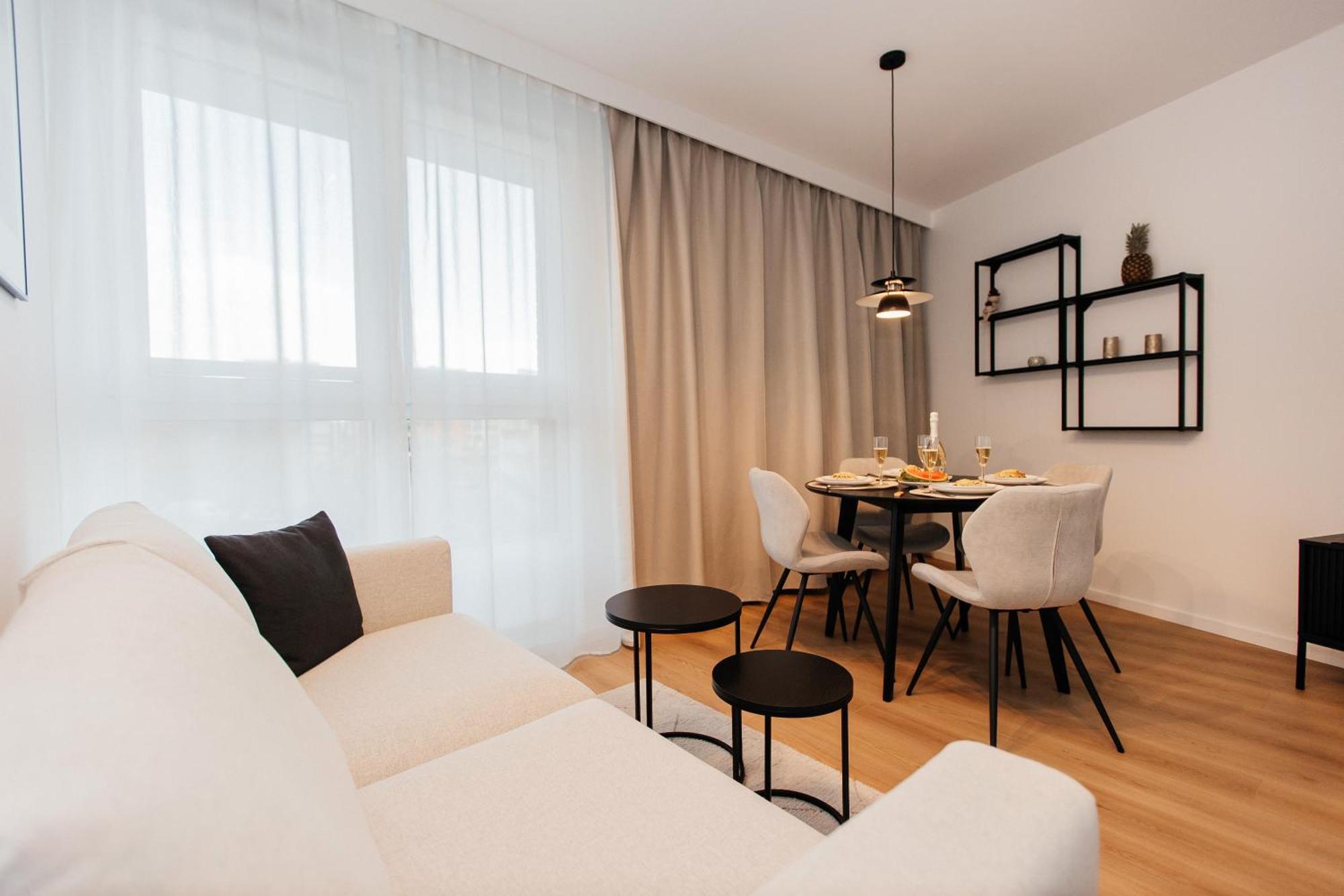 Maya'S Flats & Resorts 53 - Walowa 40, 格但斯克 外观 照片